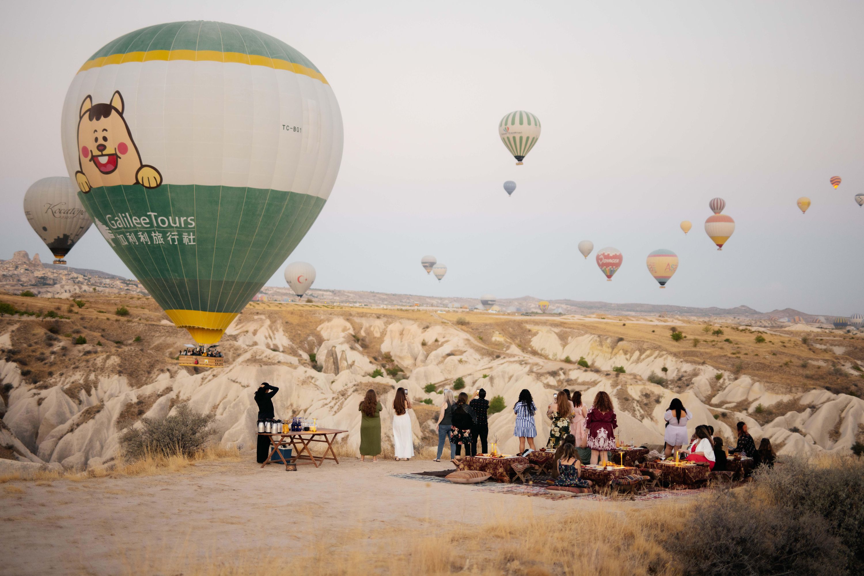 Desayuno al amanecer en Capadocia con globos photo 4