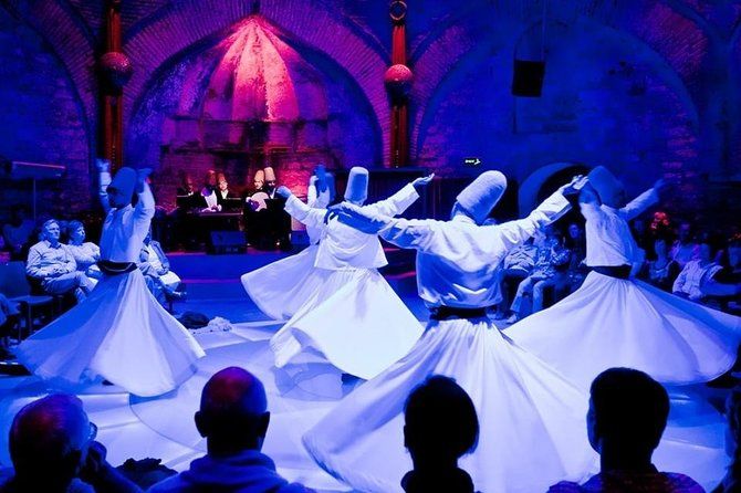 Ceremonia de los derviches giratorios de Capadocia - Day Tours in Cappadocia