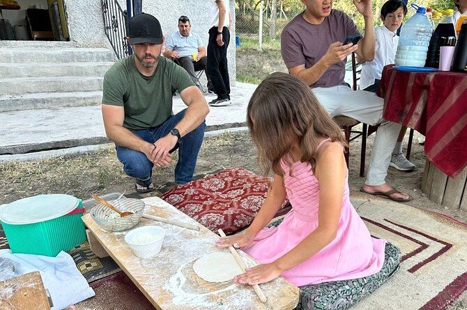 ELABORACIÓN DE GÖZLEME TRADICIONAL EN CAPADOCIA photo 3