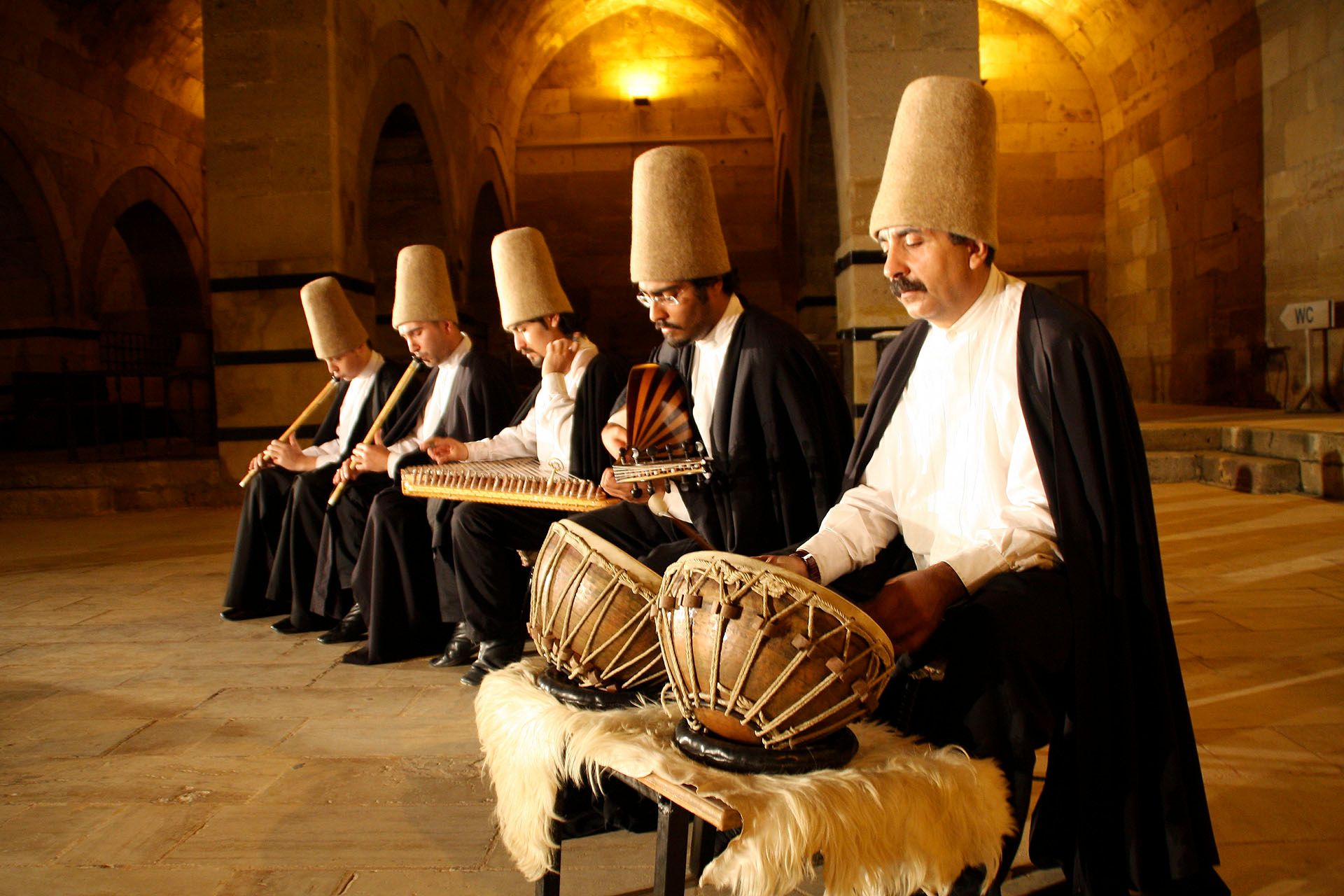 Ceremonia de los derviches giratorios de Capadocia photo 3