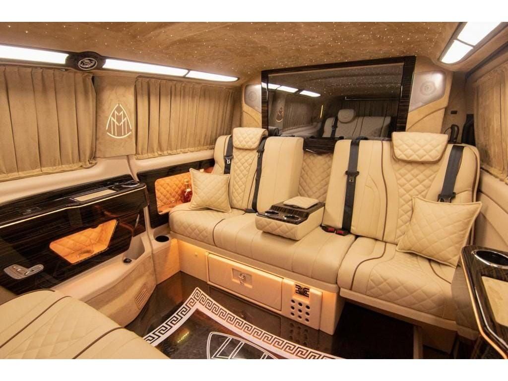 PRIVATE CAR & DRIVER photo 11